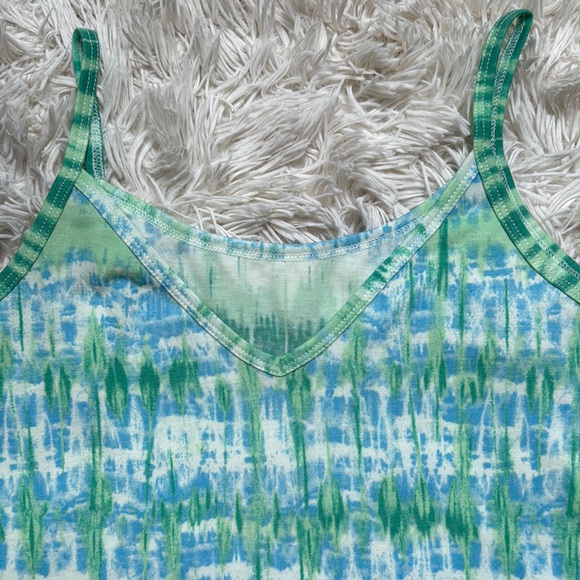 🎉HP🎉 Zenana Tie Dye Tank Top 💗 Green & Blue - Picture 8 of 14
